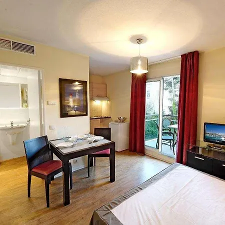 Appart'Hotel Odalys City - Antibes Olympe