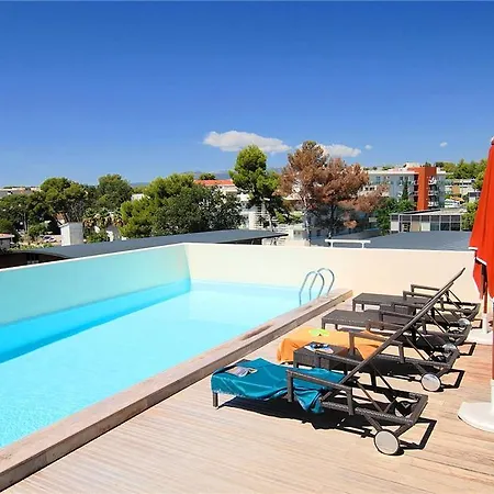 Otel Appart'Hotel Odalys City - Antibes Olympe 3*