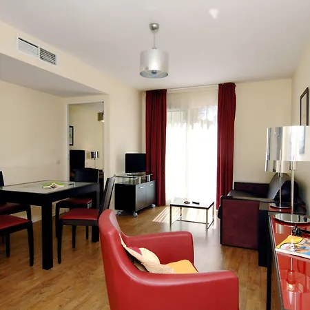 Appart'Hotel Odalys City - Antibes Olympe Otel 3*