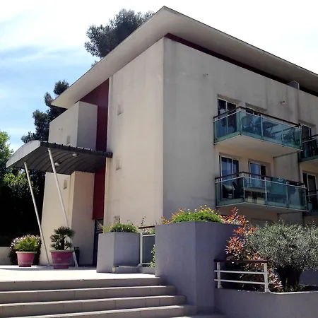 Appart'Hotel Odalys City - Antibes Olympe 3*