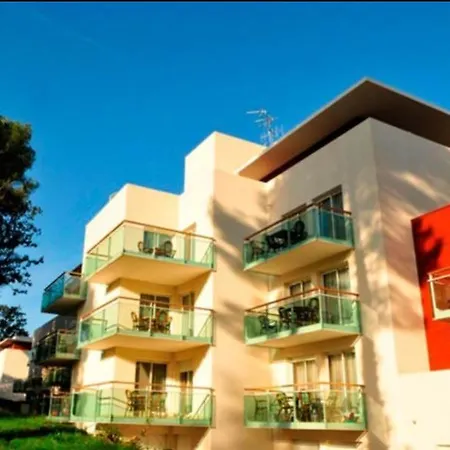 Appart'Hotel Odalys City - Antibes Olympe Otel 3*